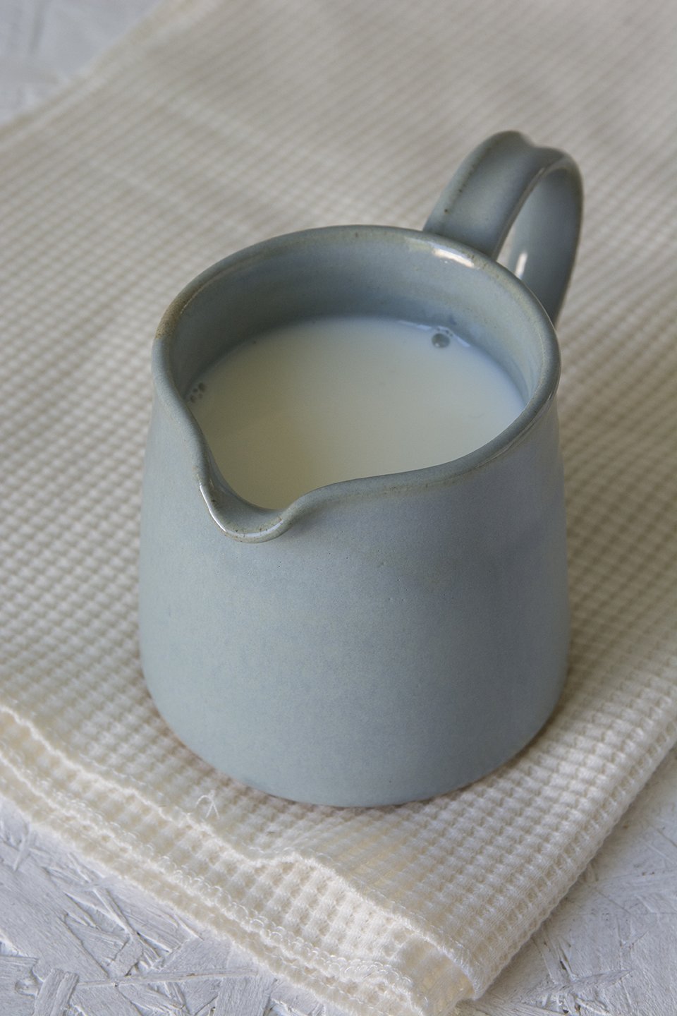 Light Blue Set of a Pottery Sugar Bowl and a Pitcher - RAMIREZ ZANOTTY - Sugar Bowl set