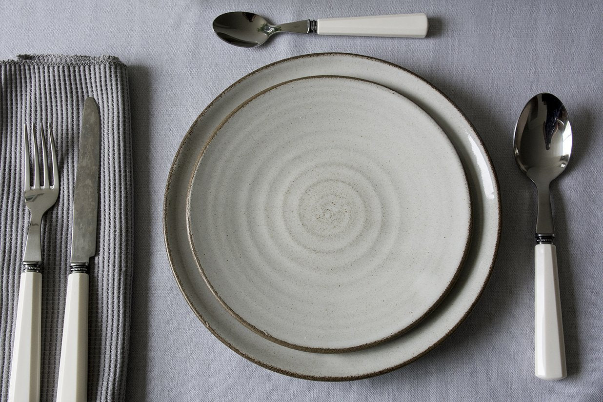 Pottery Dinnerware, Main Course and Salad Plate, 2 Plates - RAMIREZ ZANOTTY- plates